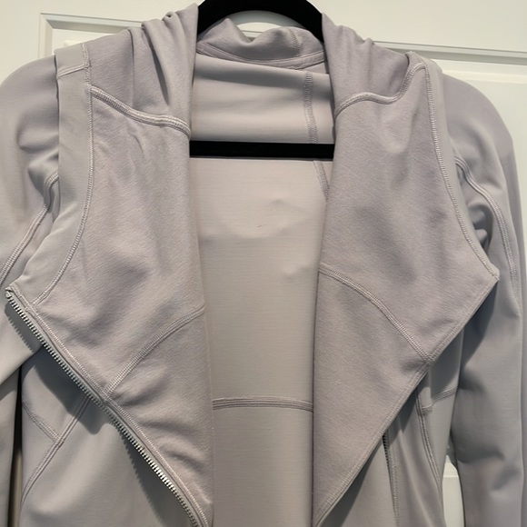 Lululemon zip up jacket - Picture 5 of 7